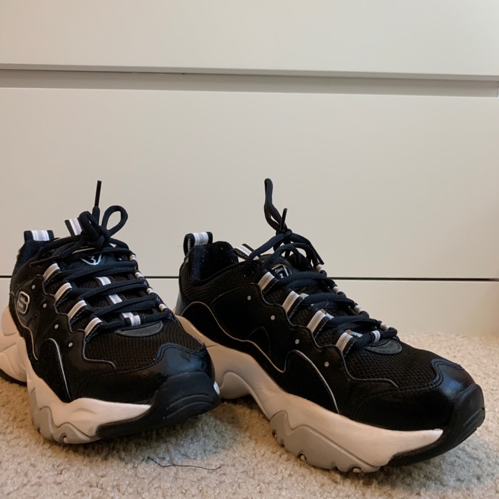 Sketchers Women’s Sneakers